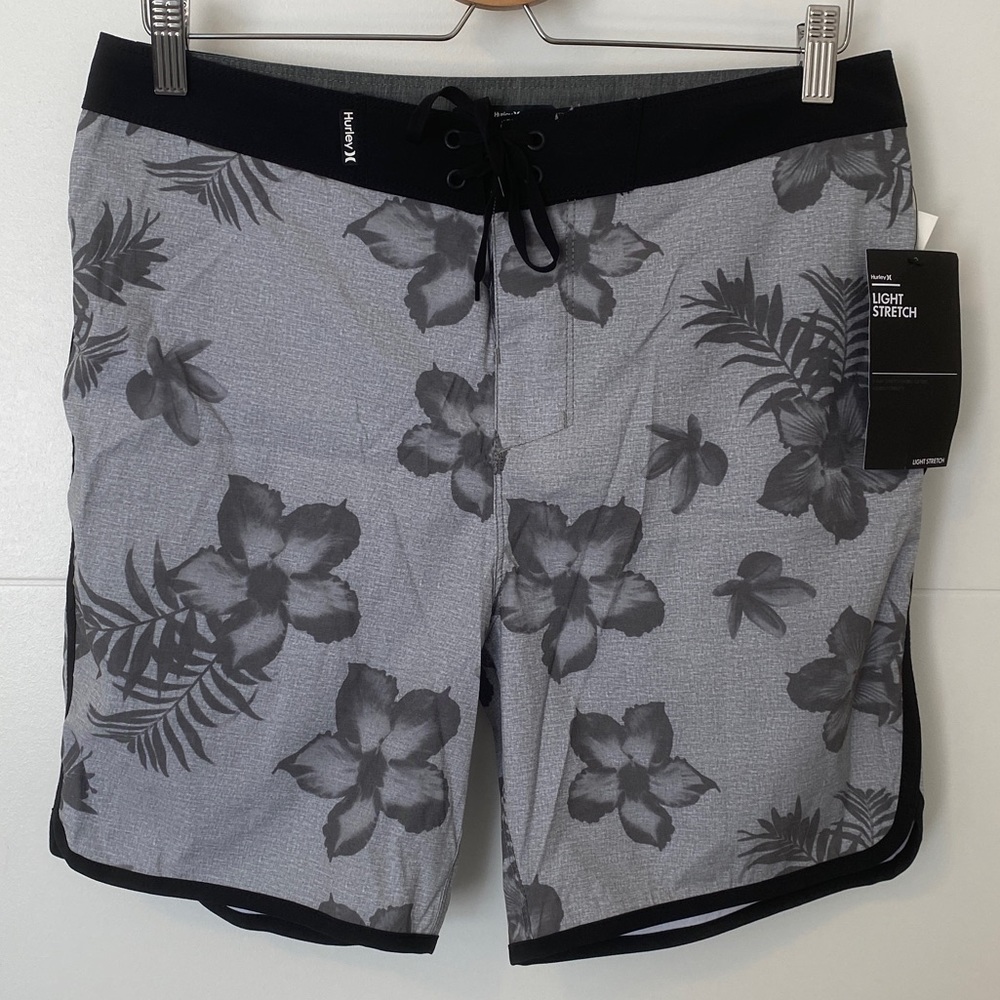 HURLEY NWT mens swim shorts